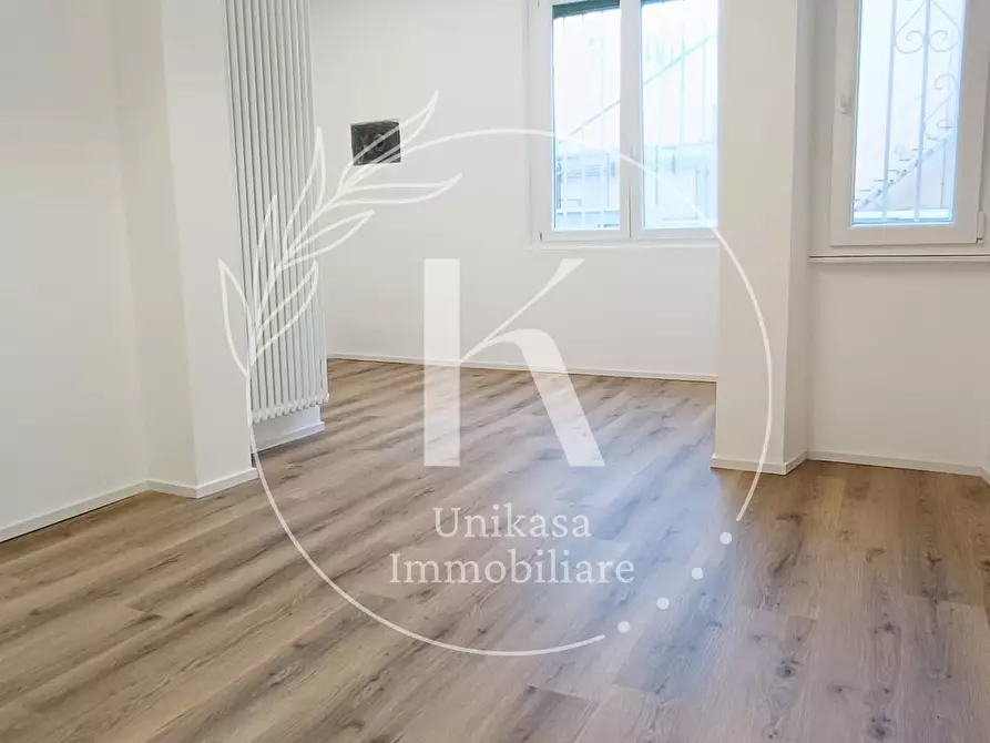 Immagine 13 di Trilocale in vendita  in Piazza Guglielmo Marconi a Savona