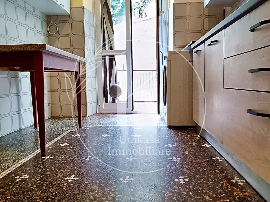 Immagine 7 di Pentalocale in vendita  in Via Santorre di Santarosa 3 a Savona