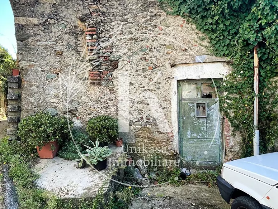 Immagine 11 di Rustico / casale in vendita  in Via Santa Margherita a Vado Ligure