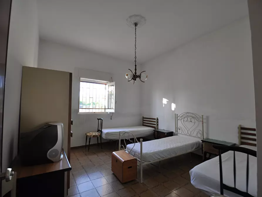 Immagine 28 di Villa in vendita  in SP28 33 a Ostuni