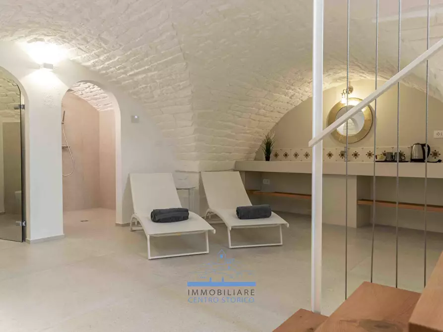 Immagine 13 di Palazzo in vendita  in Via Luca Mindelli a Ostuni