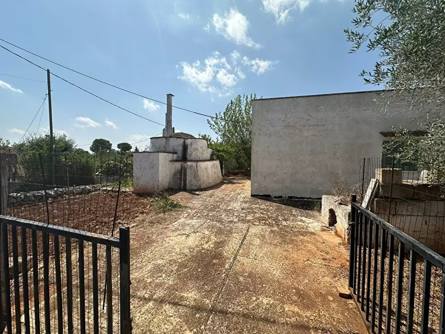 Immagine 4 di Villa in vendita  in SP28 a Ostuni