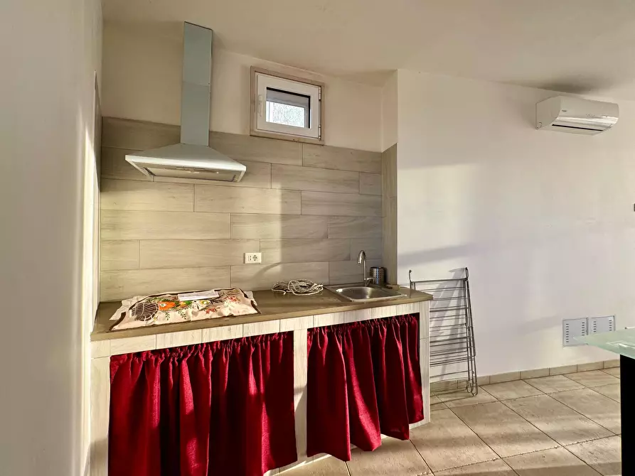 Immagine 10 di Casa indipendente in vendita  in Via giovanni paisiello a Ostuni