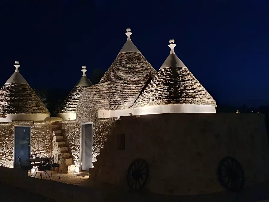 Immagine 38 di Villa in vendita  in CONTRADA  PASCAROSA a Ostuni