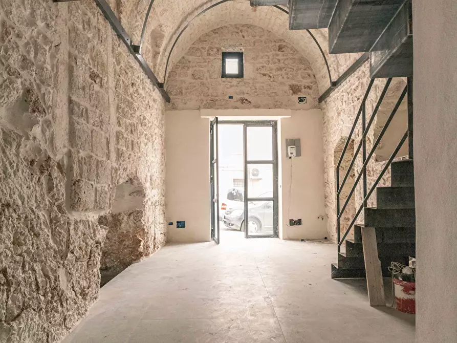 Immagine 10 di Bilocale in vendita  in Via G. Nicotera 3 a Ostuni