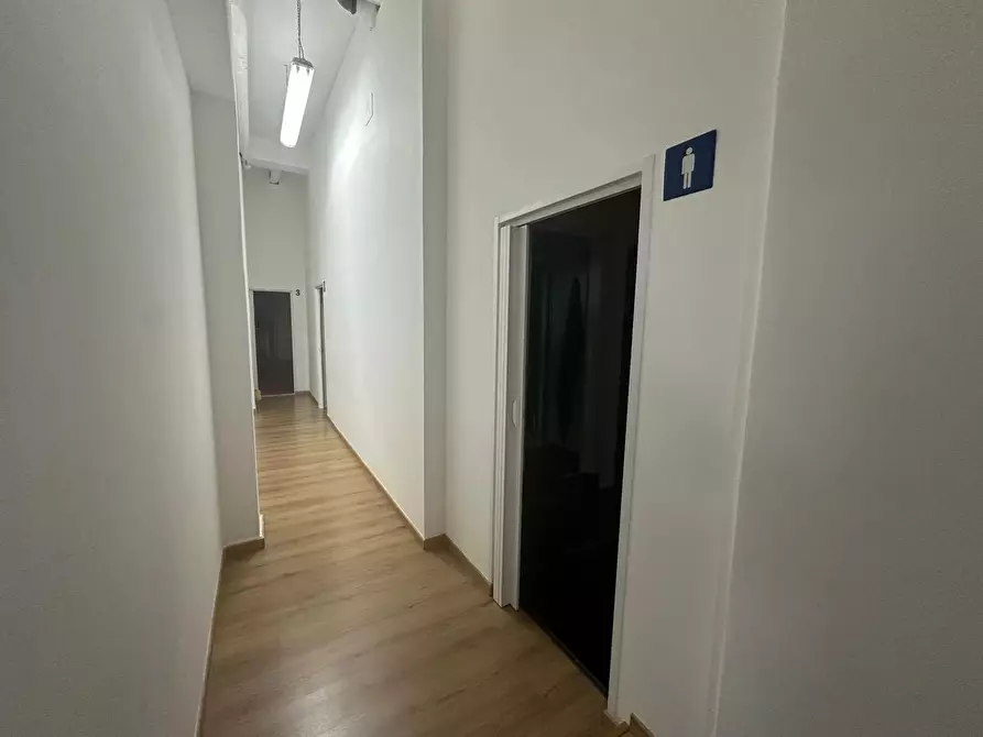 Immagine 21 di Bilocale in vendita  in Corso Giuseppe Mazzini a Ostuni