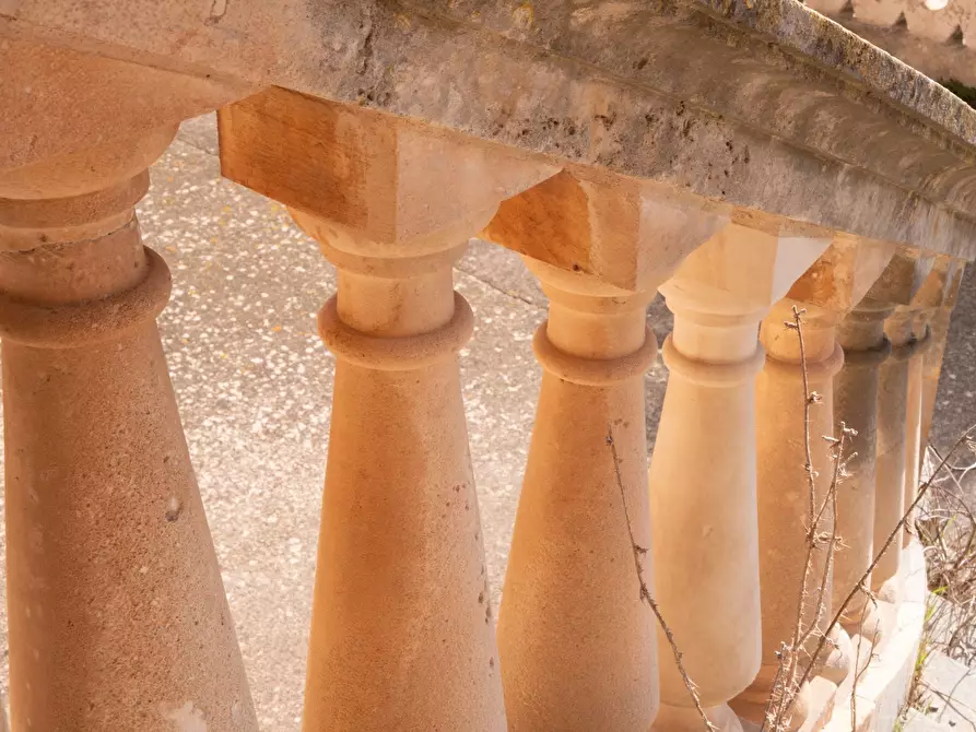 Immagine 26 di Rustico / casale in vendita  in Via Foggia 19 a Ostuni