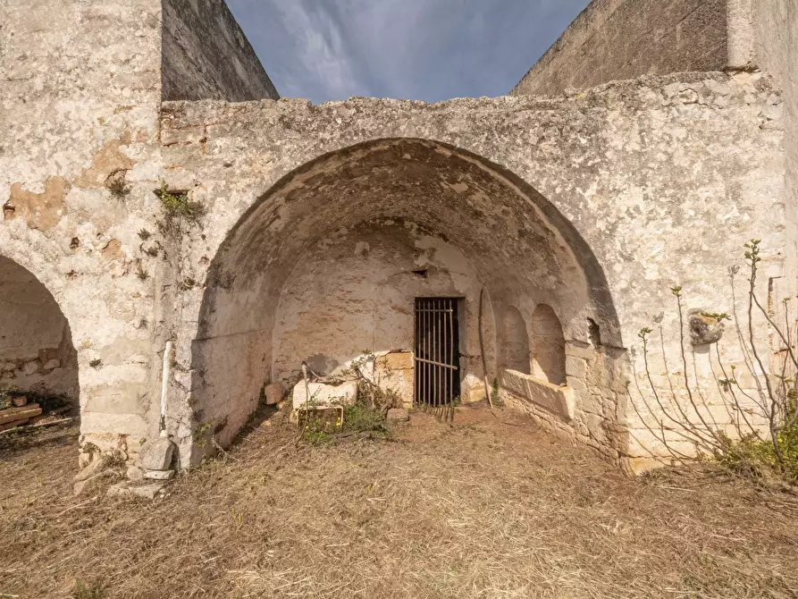Immagine 27 di Rustico / casale in vendita  a Ostuni