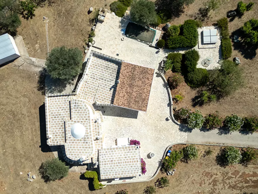 Immagine 26 di Villa in vendita  in contrada san benedetto a Ostuni