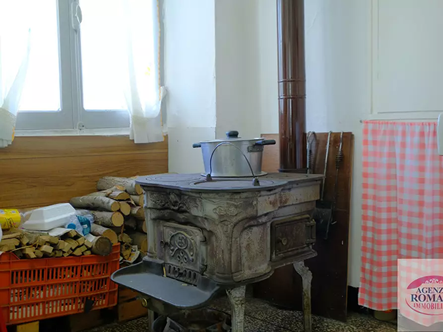 Immagine 21 di Porzione di casa in vendita  in Via Quai 10 a Urbe