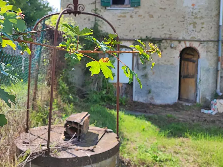 Immagine 4 di Rustico / casale in vendita  in Via al Castello 37 a Pareto