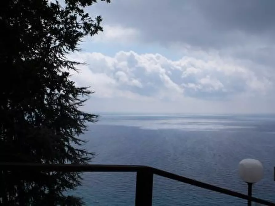 Immagine 25 di Casa semindipendente in vendita  a Bergeggi