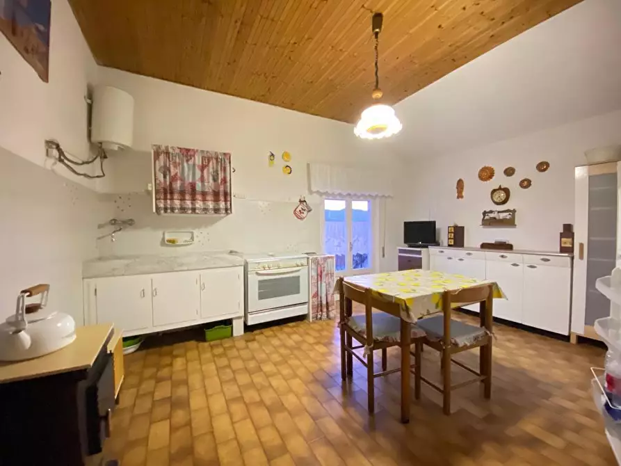 Immagine 18 di Casa trifamiliare in vendita  in via Vara Superiore 86 a Urbe