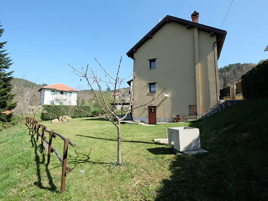 Immagine 5 di Rustico / casale in vendita  a Tiglieto