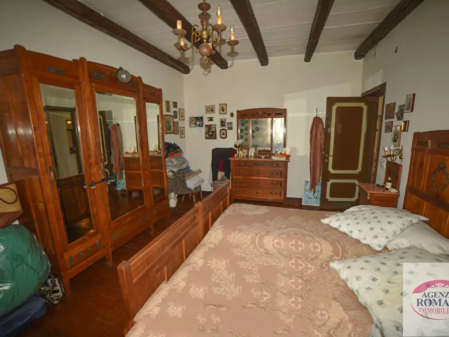 Immagine 37 di Villa in vendita  in Via Menacciano 1 a Pontinvrea