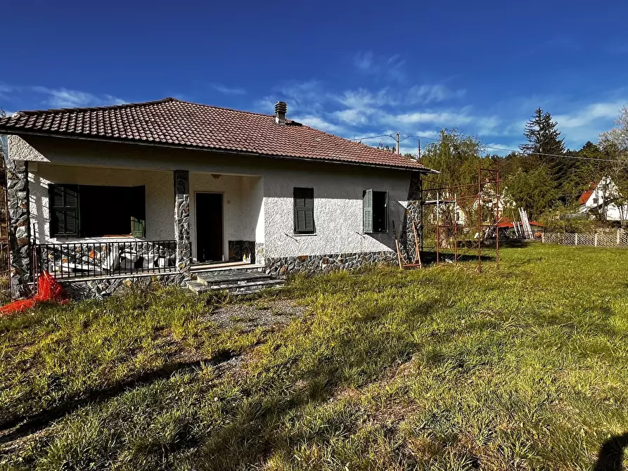 Immagine 4 di Villa in vendita  in Via Quai 6 a Urbe