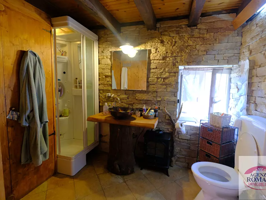 Immagine 42 di Rustico / casale in vendita  in SP542 75 a Pontinvrea