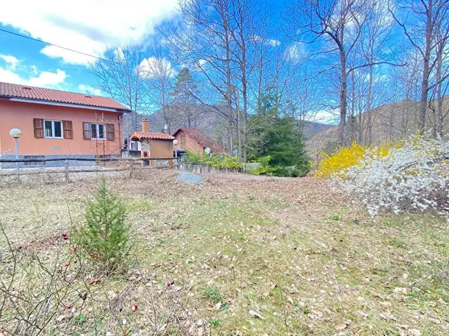 Immagine 1 di Villa in vendita  in Località Brigiola 4 a Pareto