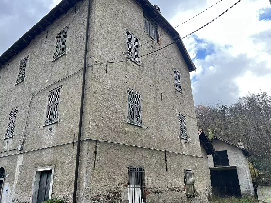 Immagine 3 di Porzione di casa in vendita  in SP334 9 a Sassello