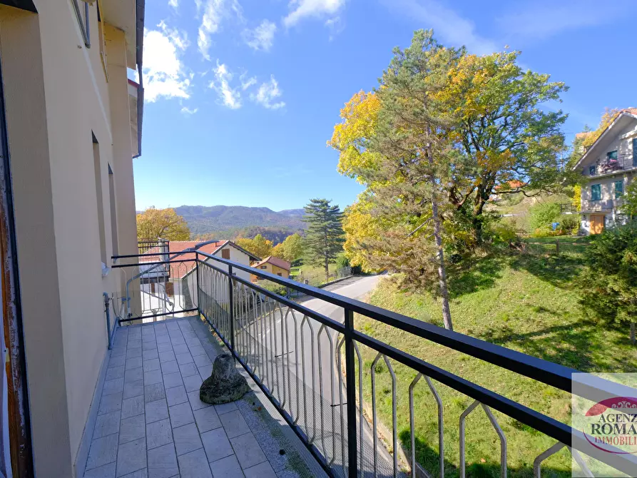 Immagine 1 di Trilocale in vendita  in Via Cristoforo Colombo 86 a Tiglieto