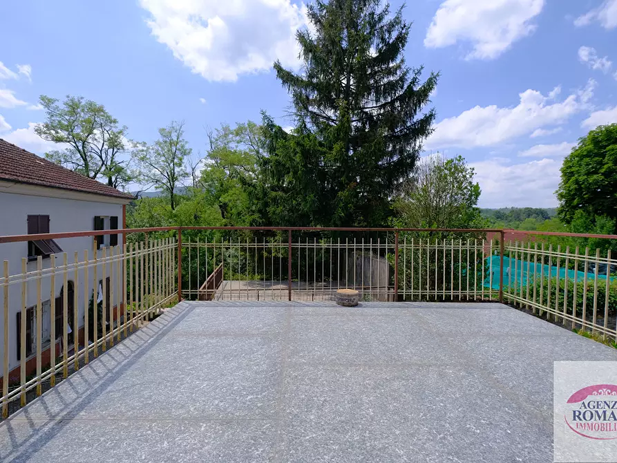 Immagine 16 di Villa in vendita  a Pareto