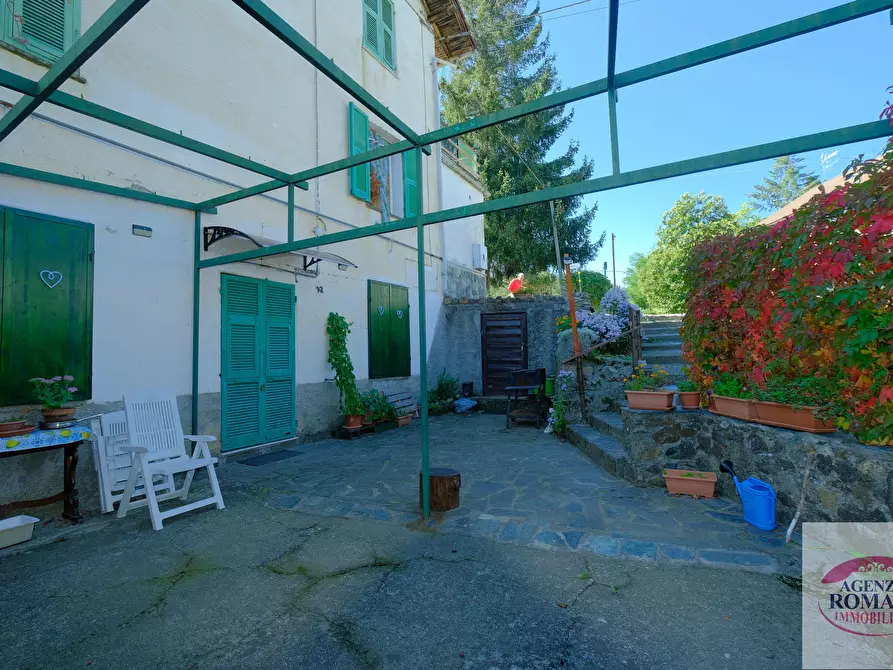 Immagine 8 di Porzione di casa in vendita  in Via Montà 14 a Urbe