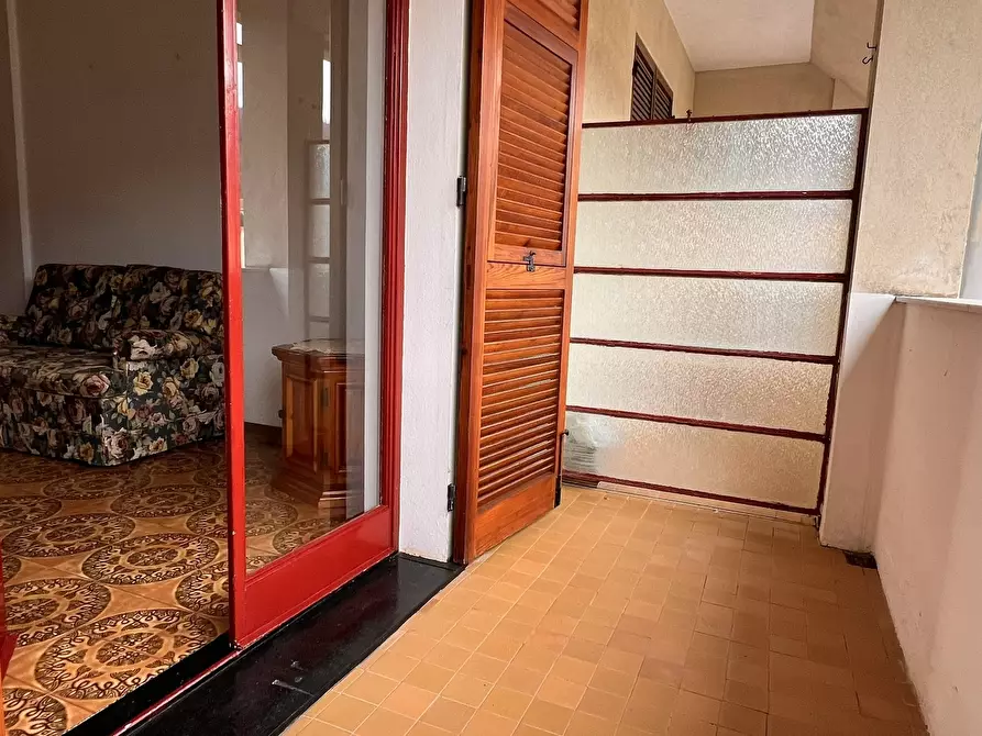 Immagine 8 di Trilocale in vendita  a Urbe