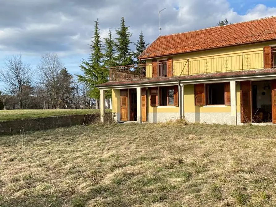 Immagine 1 di Casa bifamiliare in vendita  a Ponzone