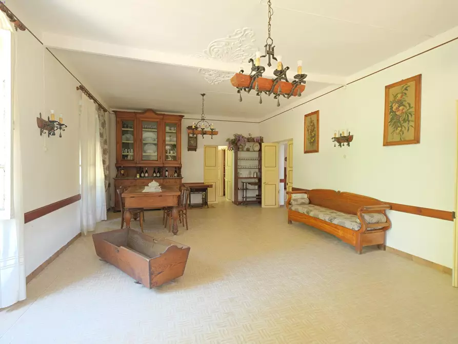 Immagine 36 di Villa in vendita  in Via Vassuria 58 a Urbe