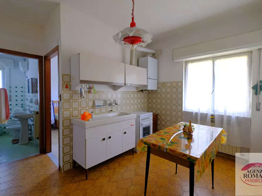 Immagine 4 di Appartamento in vendita  a Urbe