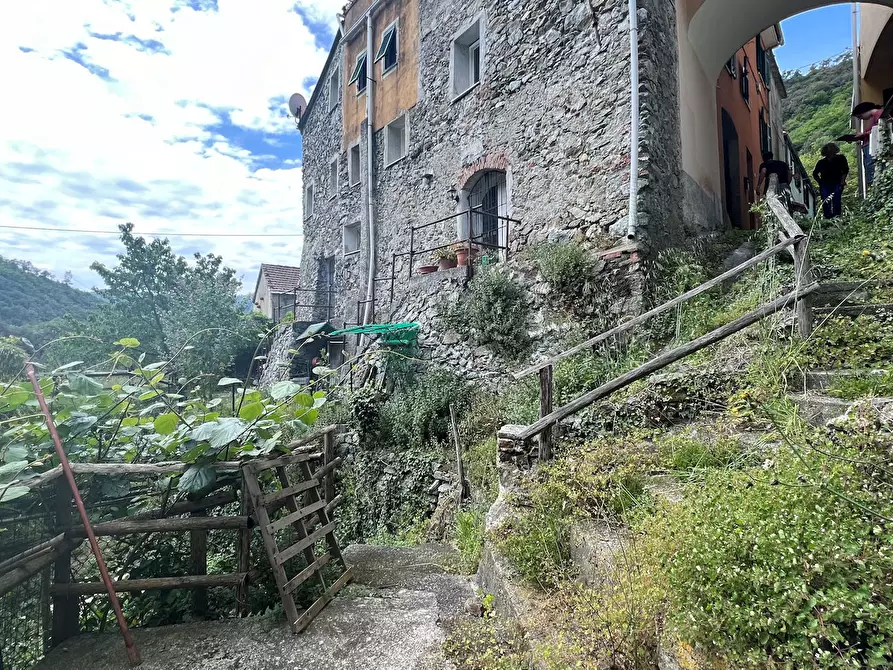 Immagine 1 di Terratetto in vendita  a Albisola Superiore
