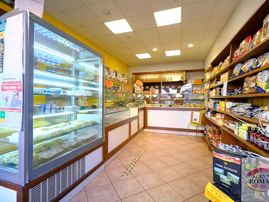 Immagine 6 di Attività commerciale in vendita  a Sassello