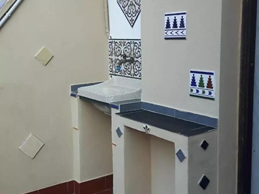 Immagine 23 di Appartamento in vendita  in via Carlina 9/8 a Urbe