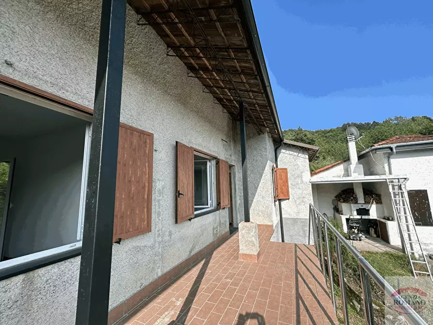 Immagine 24 di Villetta a schiera in vendita  in Località Giardini 11-12 a Sassello