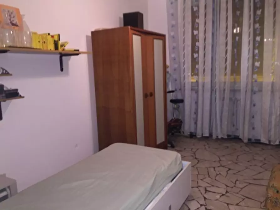 Immagine 13 di Appartamento in vendita  a Savona