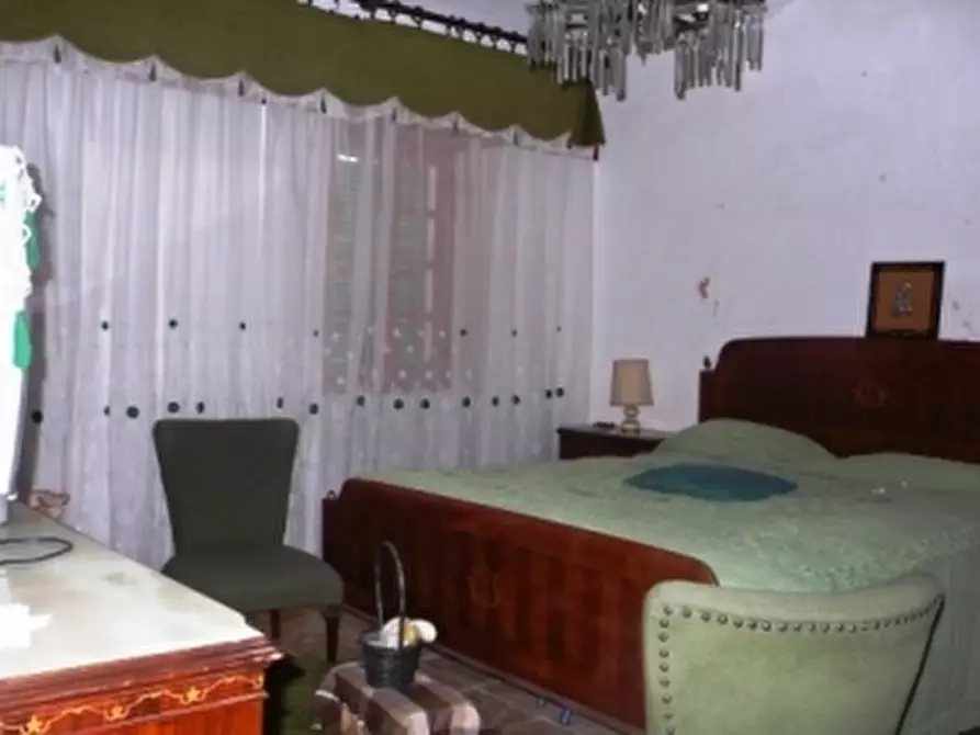 Immagine 10 di Porzione di casa in vendita  a Pareto