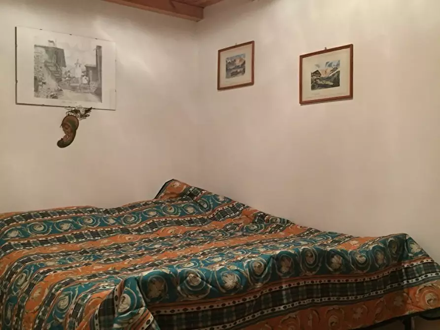 Immagine 16 di Appartamento in vendita  a Urbe