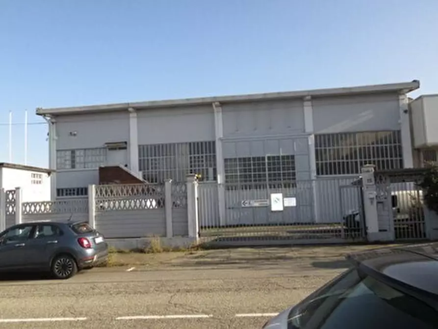 Immagine 1 di Attività artigianale in vendita  in Via Marsala 15 a Nichelino