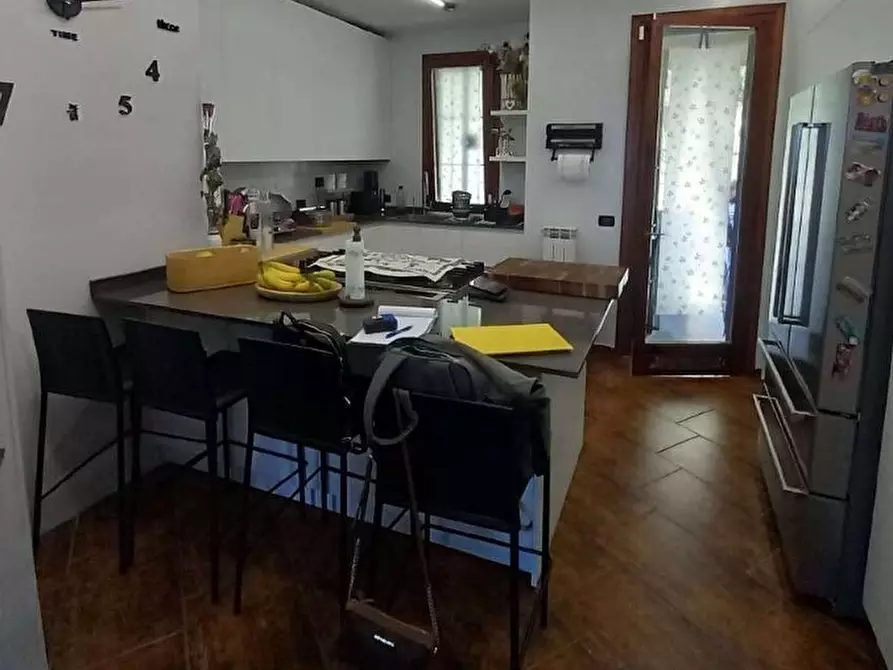 Immagine 3 di Pentalocale in vendita  in Viale Villa Gavotti 121/2 a Genova