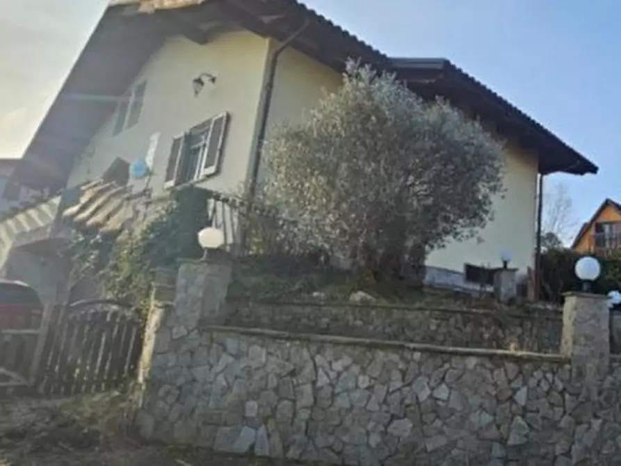 Immagine 1 di Villa in vendita  in Via Trucco di Brione 10 a Val Della Torre