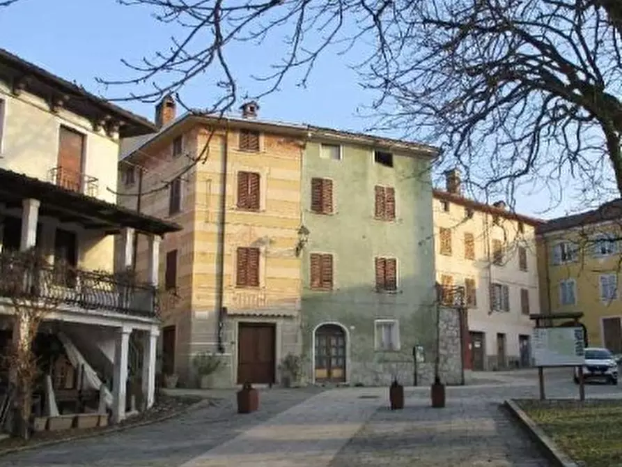 Immagine 1 di Porzione di casa in vendita  in Piazza Principe Doria 7 a Garbagna