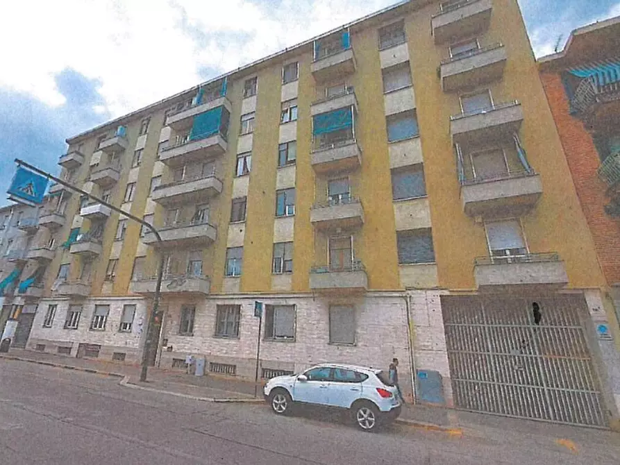 Immagine 1 di Trilocale in vendita  in Via Andrea Sansovino 251 a Torino