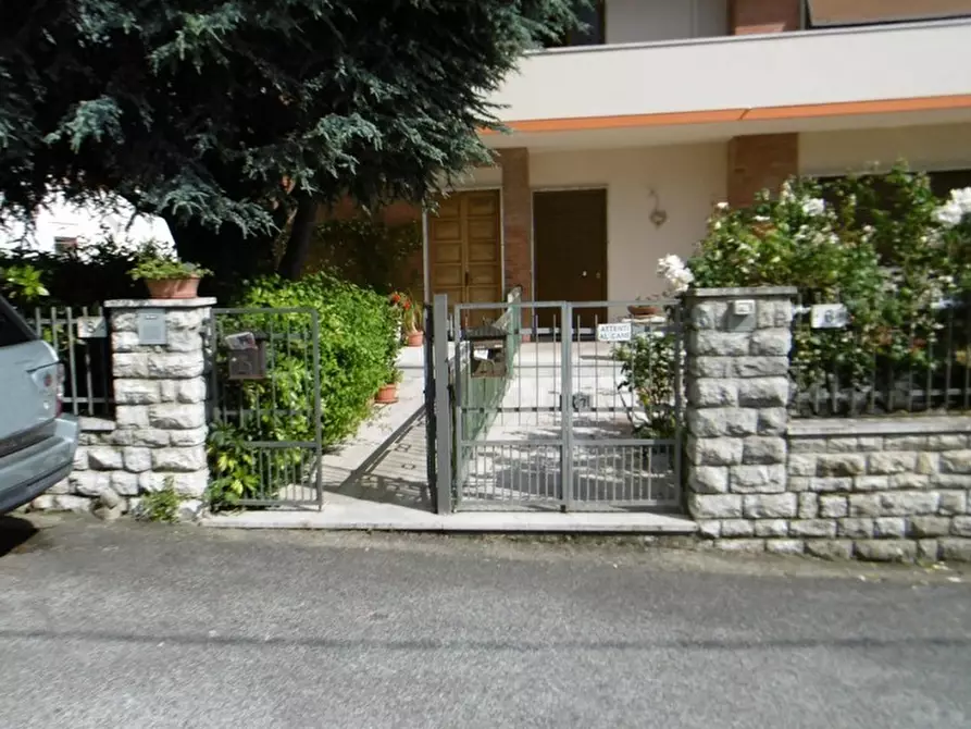 Immagine 1 di Porzione di casa in vendita  in Via Piero Maroncelli 10 a Pietrasanta