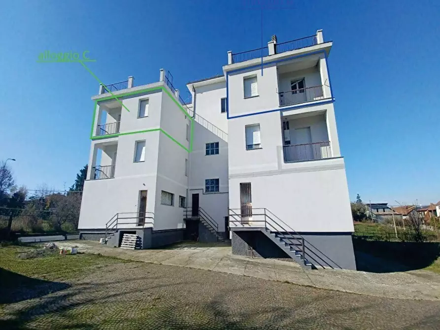 Immagine 2 di Pentalocale in vendita  in San Fosseto 132 a San Salvatore Monferrato