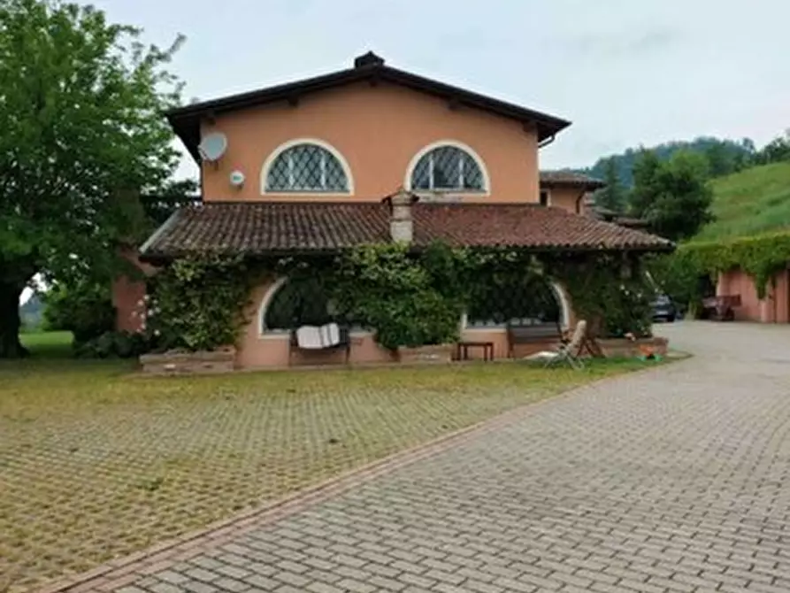 Immagine 1 di Villa in vendita  in Localita Villa Monterosso 53 a Stazzano