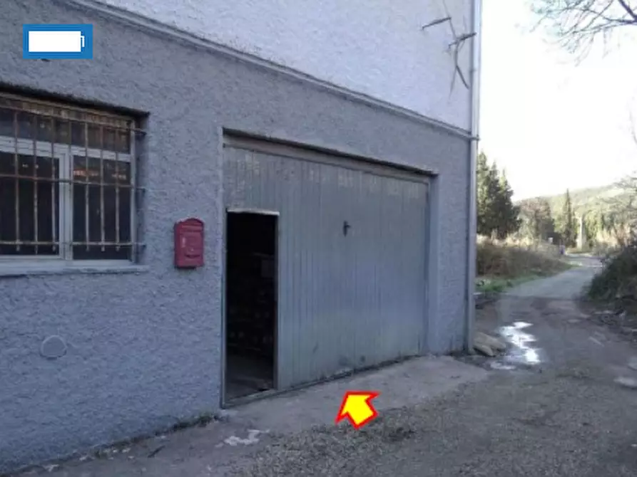 Immagine 3 di Magazzino in vendita  in Via Luigi Ghiglielmone a Deiva Marina