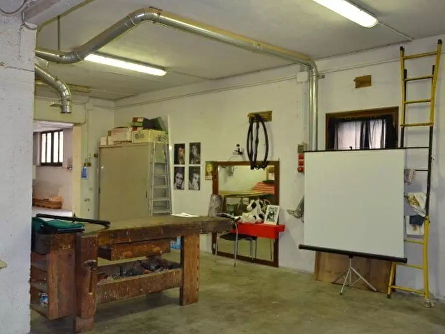 Immagine 5 di Attività artigianale in vendita  in Via Vallecalda 5 a Moconesi