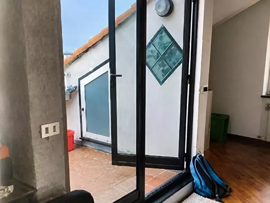 Immagine 2 di Mansarda in vendita  in Lungomare di Pegli 7/5 a Genova