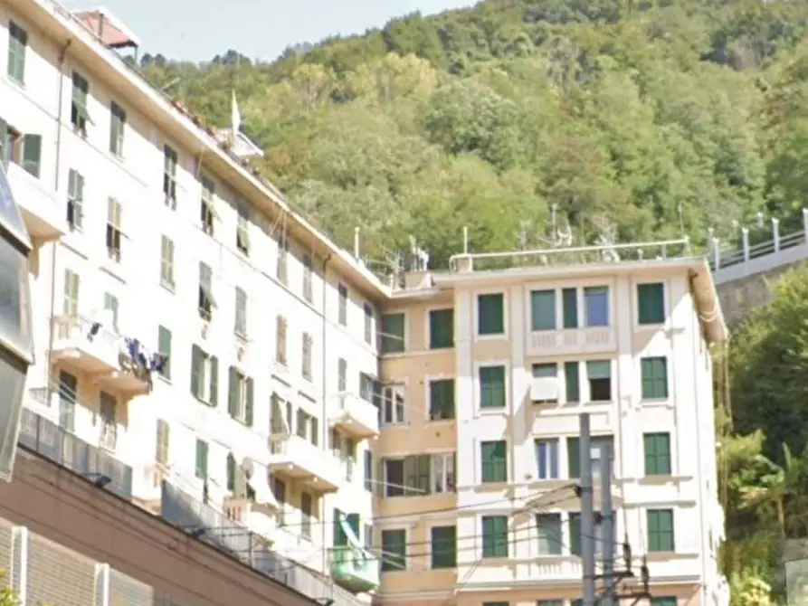 Immagine 1 di Trilocale in vendita  in Via Benedetto Brin 15 a Genova