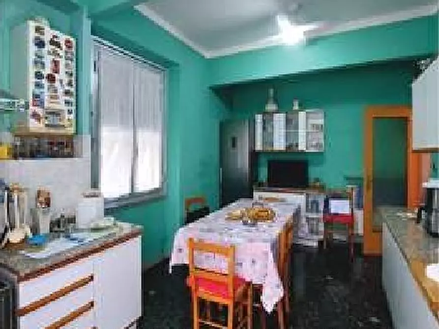 Immagine 4 di Pentalocale in vendita  in Via Sparta 34 a Genova